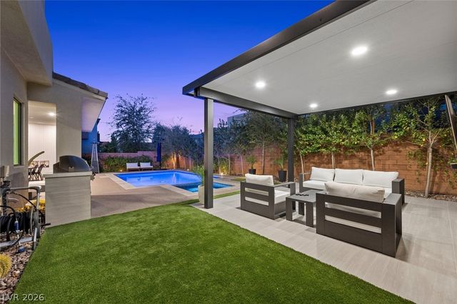 5 Gemstar Lane, Las Vegas, NV 89135