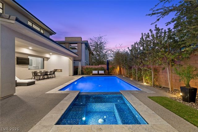 5 Gemstar Lane, Las Vegas, NV 89135