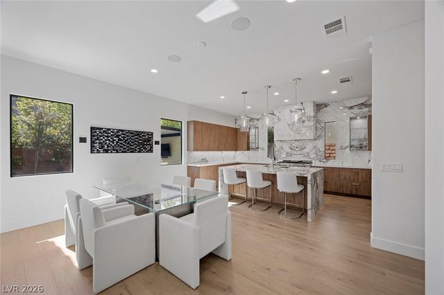 5 Gemstar Lane, Las Vegas, NV 89135