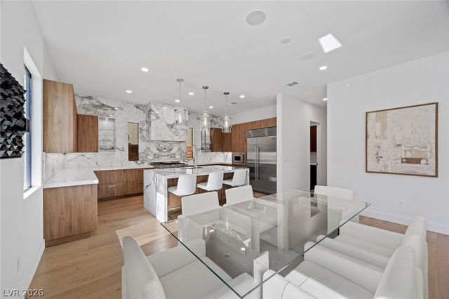 5 Gemstar Lane, Las Vegas, NV 89135