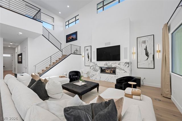 5 Gemstar Lane, Las Vegas, NV 89135