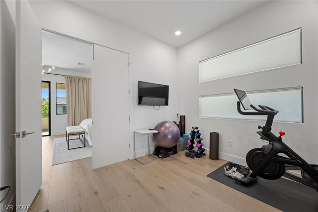 5 Gemstar Lane, Las Vegas, NV 89135