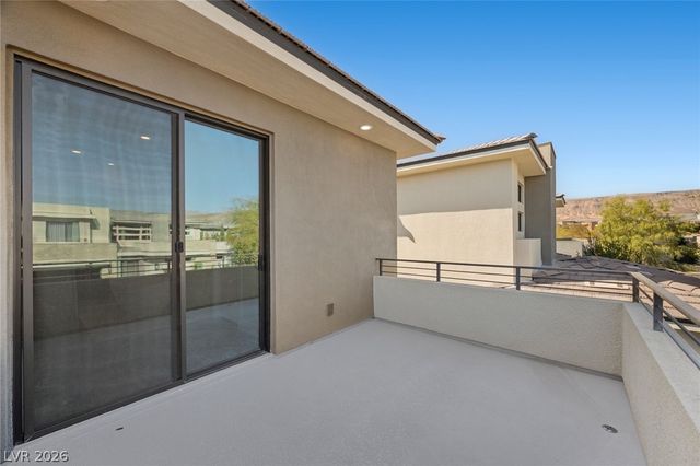 5 Gemstar Lane, Las Vegas, NV 89135