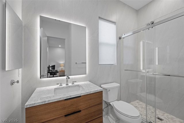 5 Gemstar Lane, Las Vegas, NV 89135