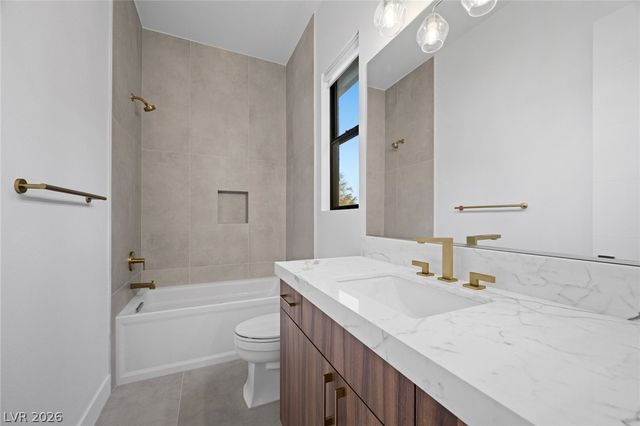 5 Gemstar Lane, Las Vegas, NV 89135