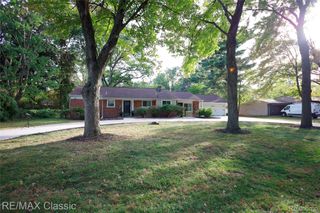 19595 Mahon Street, Southfield, MI 48075