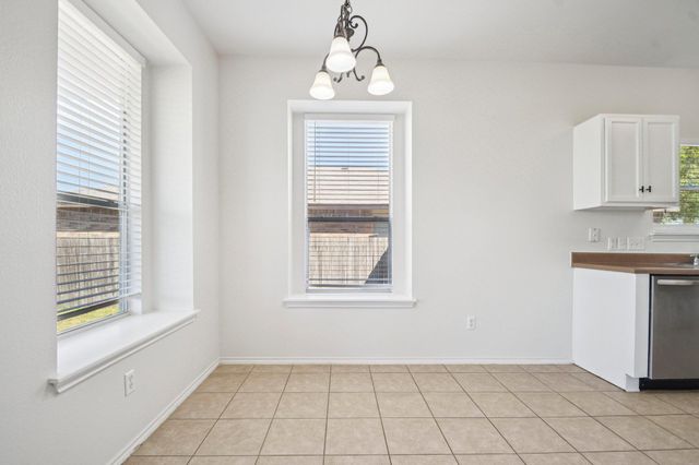 217 Killian LOOP, Hutto, TX 78634