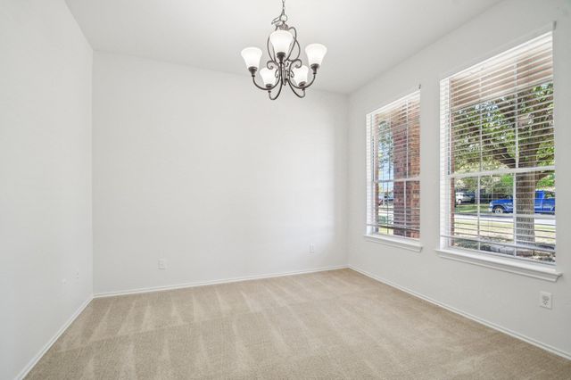 217 Killian LOOP, Hutto, TX 78634