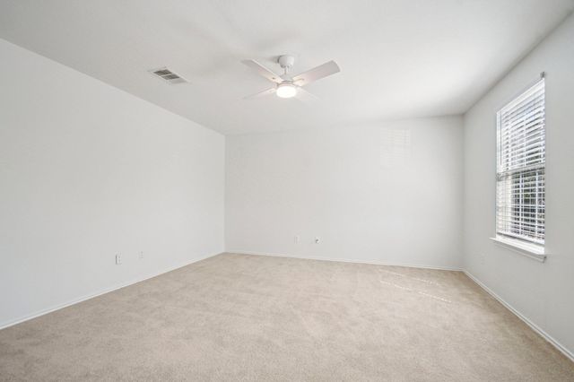 217 Killian LOOP, Hutto, TX 78634