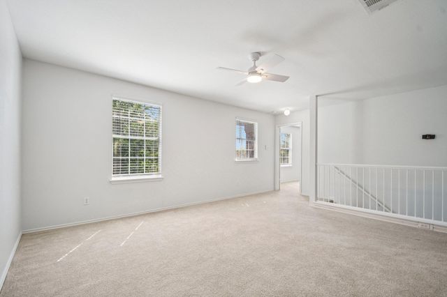 217 Killian LOOP, Hutto, TX 78634