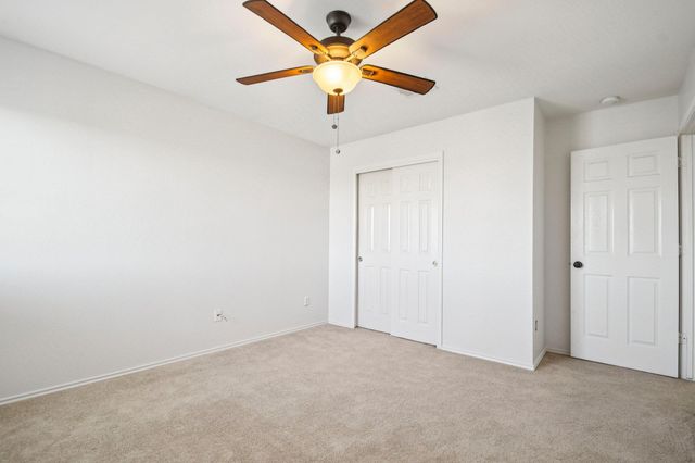 217 Killian LOOP, Hutto, TX 78634