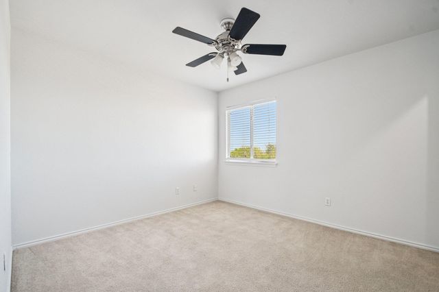 217 Killian LOOP, Hutto, TX 78634