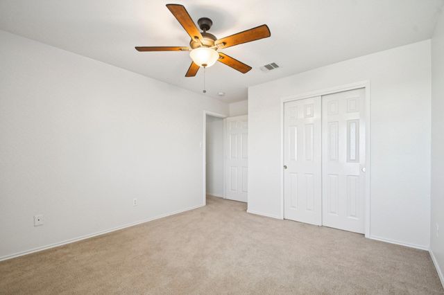 217 Killian LOOP, Hutto, TX 78634