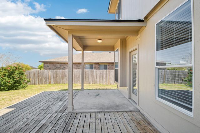 217 Killian LOOP, Hutto, TX 78634