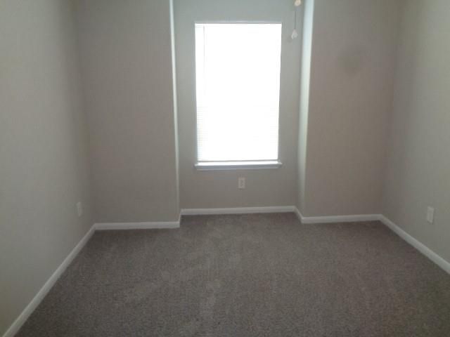 9503 Wyatt Oak Ln, Houston, TX 77044