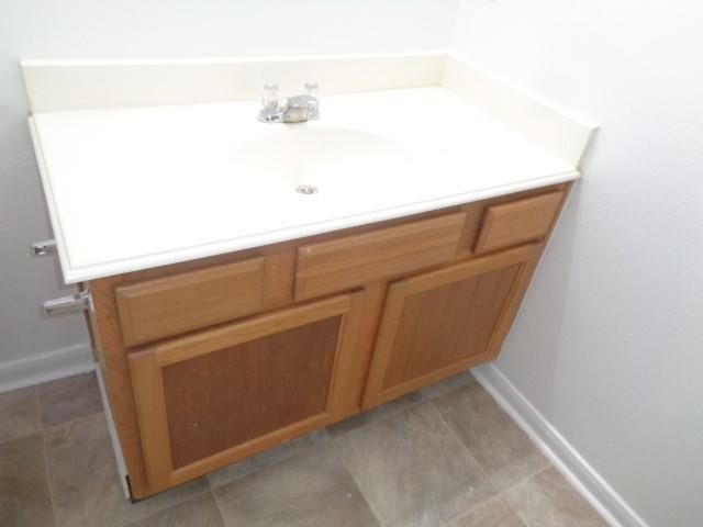 9503 Wyatt Oak Ln, Houston, TX 77044