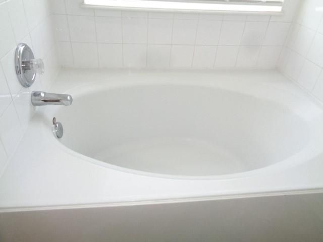 9503 Wyatt Oak Ln, Houston, TX 77044