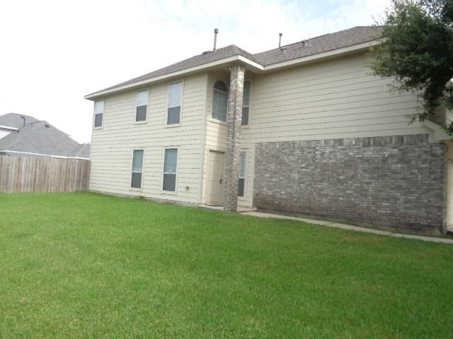 9503 Wyatt Oak Ln, Houston, TX 77044