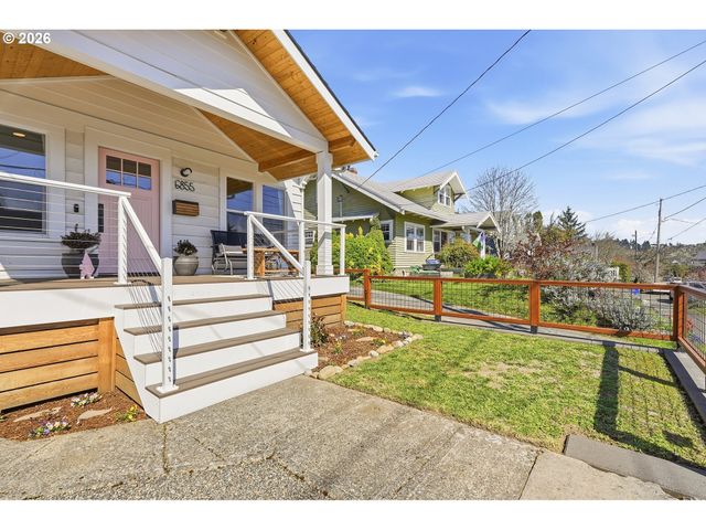 6855 Ne SISKIYOU St, Portland, OR 97213