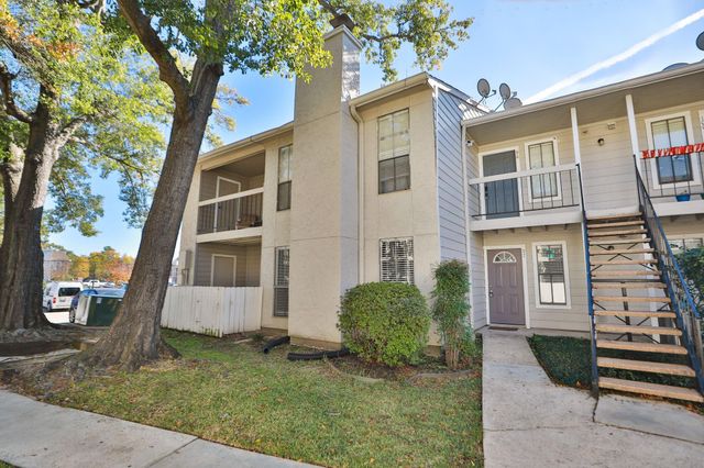 17401 Red Oak Drive 97, Houston, TX 77090