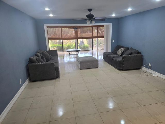 4360 Fountains Drive 4360, Lake Worth, FL 33467