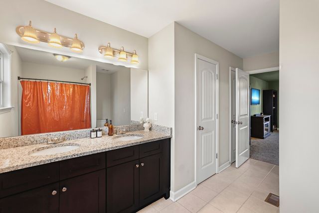 556 Skyview Dr, Ashland City, TN 37015