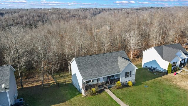 556 Skyview Dr, Ashland City, TN 37015