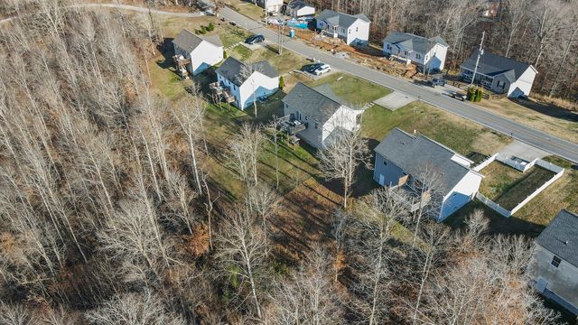 556 Skyview Dr, Ashland City, TN 37015