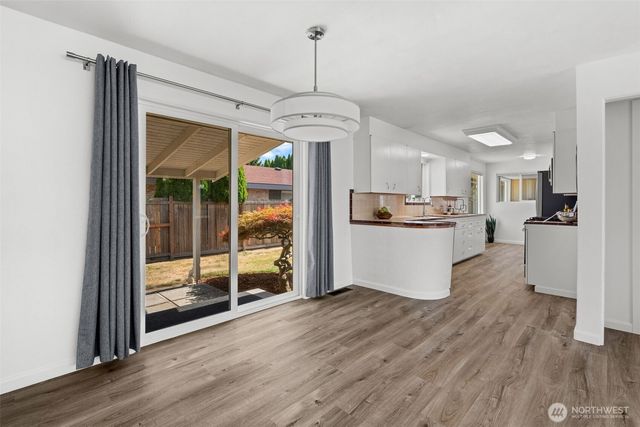 911 11th Street NW, Puyallup, WA 98371