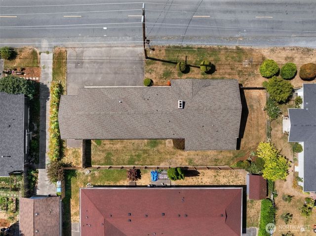 911 11th Street NW, Puyallup, WA 98371