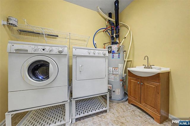 2116 Warrens Way, Wanaque, NJ 07465