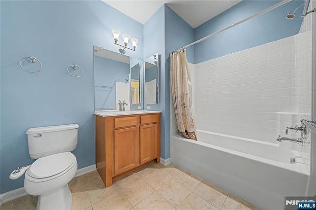 2116 Warrens Way, Wanaque, NJ 07465