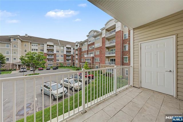 2116 Warrens Way, Wanaque, NJ 07465