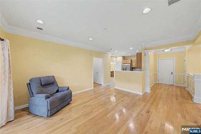 2116 Warrens Way, Wanaque, NJ 07465