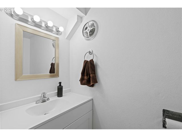 1773 Ne 19TH St, Gresham, OR 97030