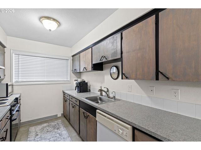 1773 Ne 19TH St, Gresham, OR 97030