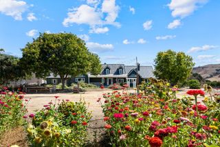 6840 Southside Road, Hollister, CA 95023