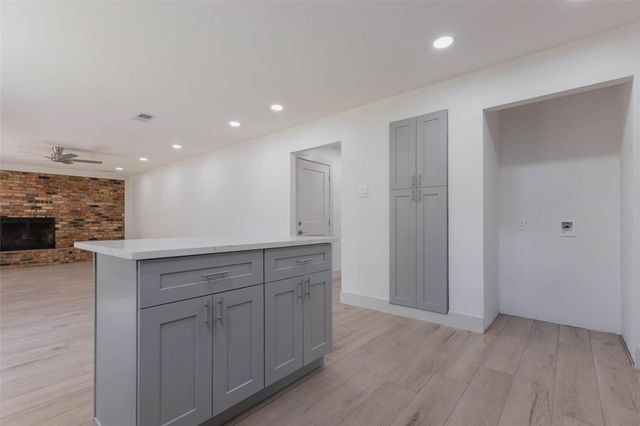 2007 Ganyard Drive, Houston, TX 77043