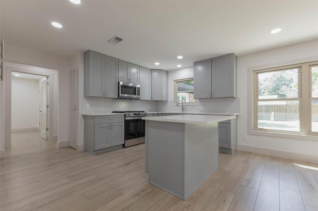 2007 Ganyard Drive, Houston, TX 77043