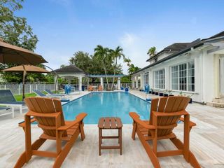 13880 SW 68th Avenue, Palmetto Bay, FL 33158