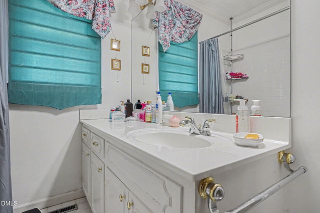 204 Tiffany Circle, Garner, NC 27529