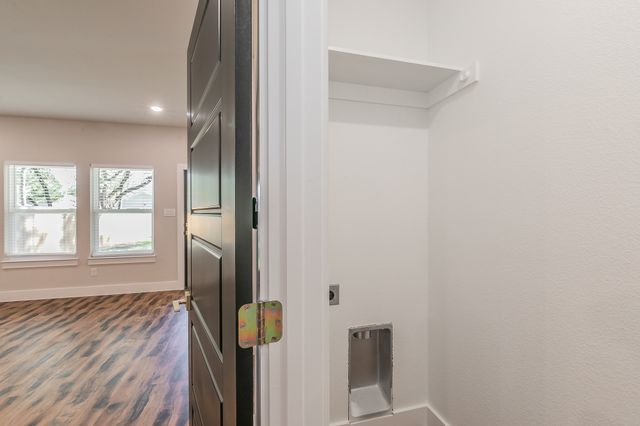 4550 Luzon Street, Dallas, TX 75216