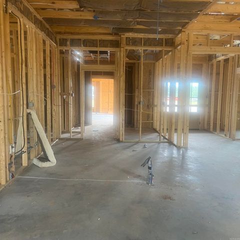 62 Lucia Lane, Maumelle, AR 72113