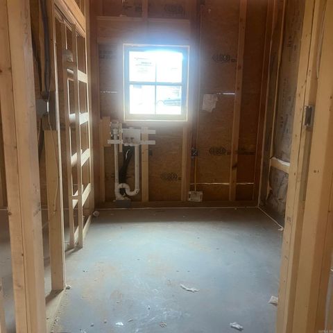 62 Lucia Lane, Maumelle, AR 72113