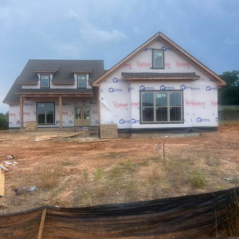 62 Lucia Lane, Maumelle, AR 72113