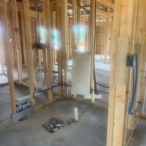 62 Lucia Lane, Maumelle, AR 72113