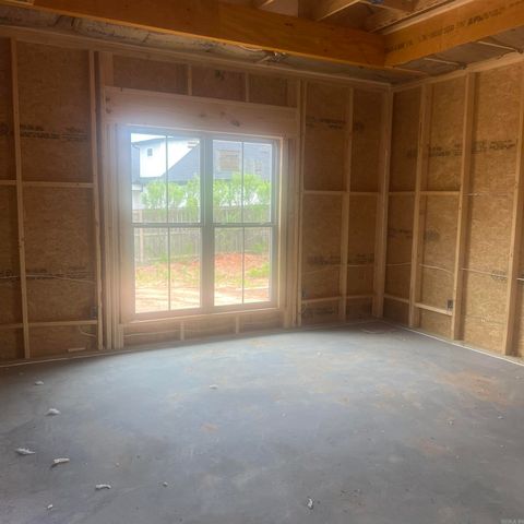 62 Lucia Lane, Maumelle, AR 72113