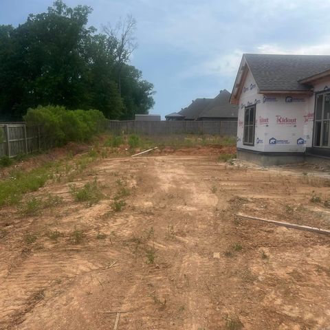 62 Lucia Lane, Maumelle, AR 72113