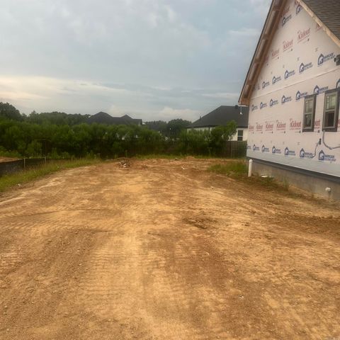 62 Lucia Lane, Maumelle, AR 72113