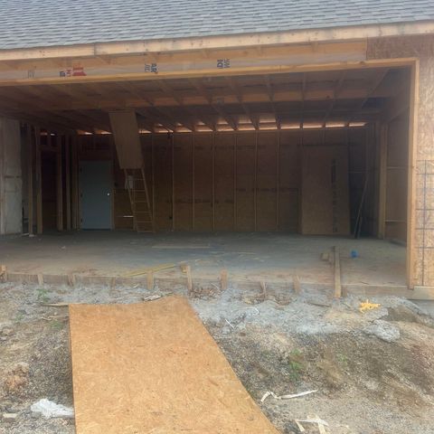 62 Lucia Lane, Maumelle, AR 72113